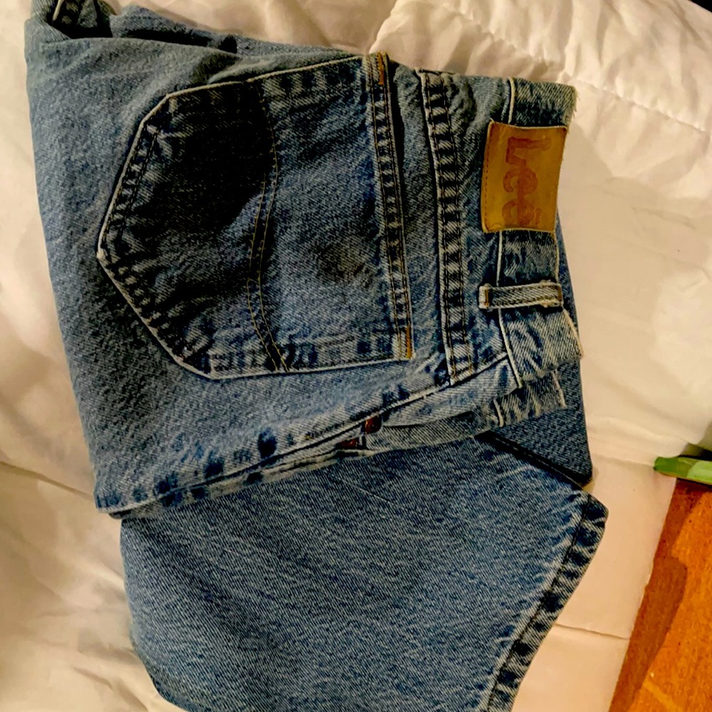 Lee white washed jeans no obvious,tears or defects